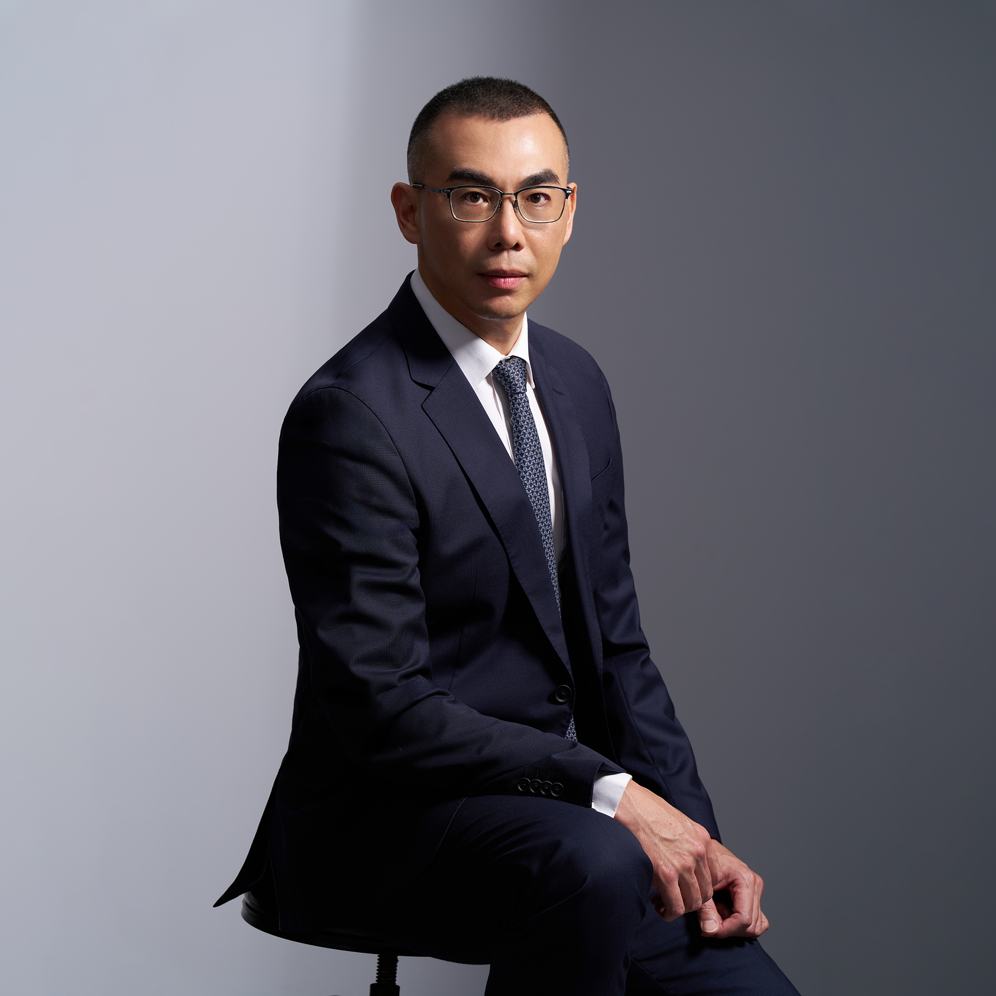 范晉魁律師形象照